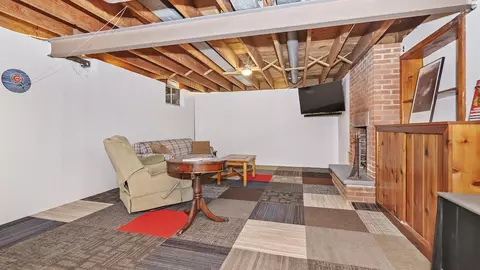 892 S 3rd Ave, Des Plaines, IL 60016 photo 18