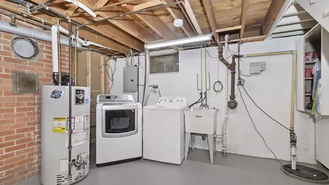892 S 3rd Ave, Des Plaines, IL 60016 photo 21