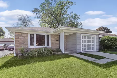 892 S 3rd Ave, Des Plaines, IL 60016 photo 2