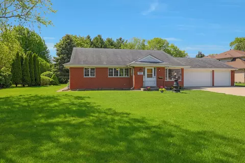 2311 Old Glenview Rd, Wilmette, IL 60091