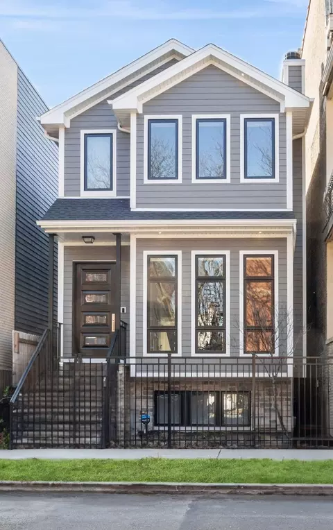 1755 W Superior St, Chicago, IL 60622