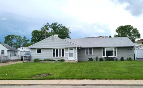 8790 S Corcoran Rd #8790, Hometown, IL 60456