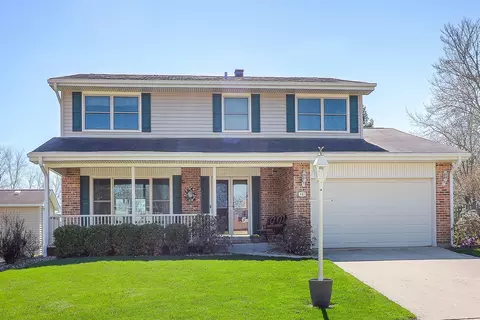 23 W441 Moraine Ct, Naperville, IL 60540