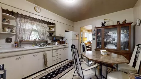 Kitchen - 1503 E Taylor St, Bloomington, IL 61701 photo 2 of 2