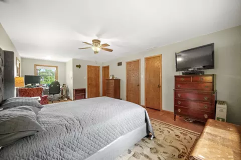 Bedroom - 2833 Chariot Ln, Olympia Fields, IL 60461 photo 2 of 3