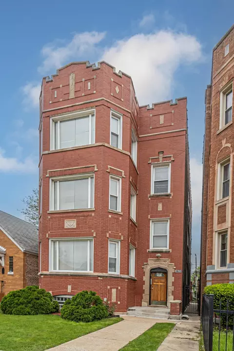 7823 S Wood St, Chicago, IL 60620