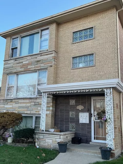 3513 W 79th St, Chicago, IL 60652