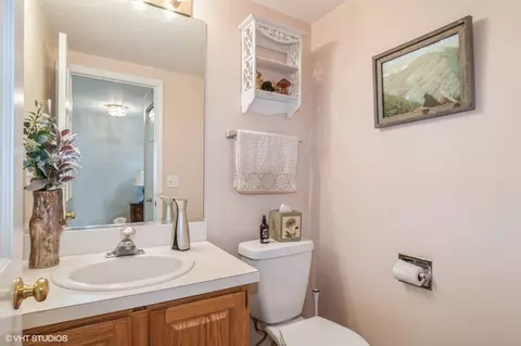 Bath - 1246 Coldspring Rd, Elgin, IL 60120 photo 2 of 2