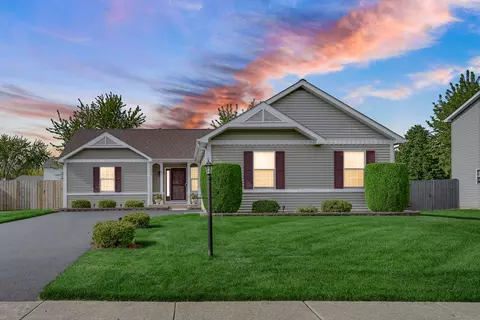 3206 Kensington Ln, Zion, IL 60099