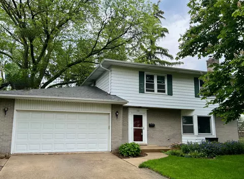 1518 Elm Ave, Northbrook, IL 60062