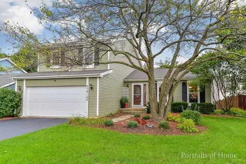 27 W148 Sycamore Ln, Winfield, IL 60190