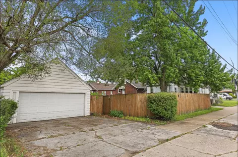 Exterior - 2804 Ridge Rd, Lansing, IL 60438 photo 3 of 5