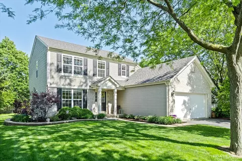 924 Audubon Ln, Aurora, IL 60506