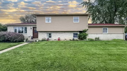 1800 Hebron Ave, Zion, IL 60099