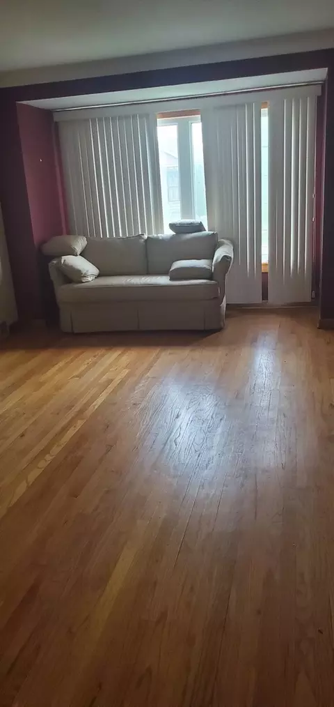 Living - 7204 S Springfield Ave, Chicago, IL 60629 photo 1 of 1