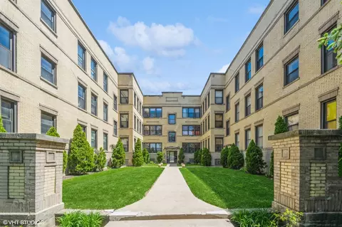 4819 N Kimball Ave #1, Chicago, IL 60625