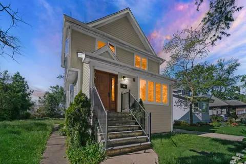 823 E Prairie Ave, Des Plaines, IL 60016