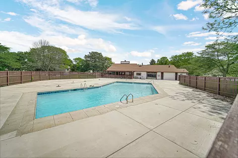 103 Alder Ct, Rolling Meadows, IL 60008 photo 28
