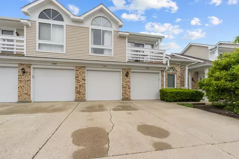 1241 Ranchview Ct, Buffalo Grove, IL 60089
