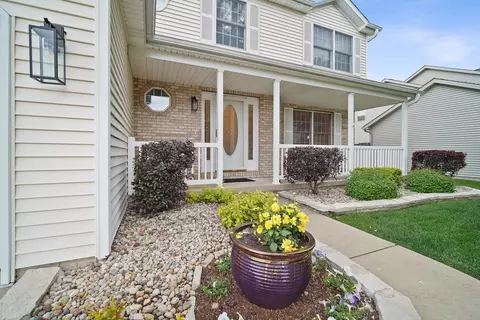 Exterior - 1508 Olmsted Rd, Normal, IL 61761 photo 4 of 8