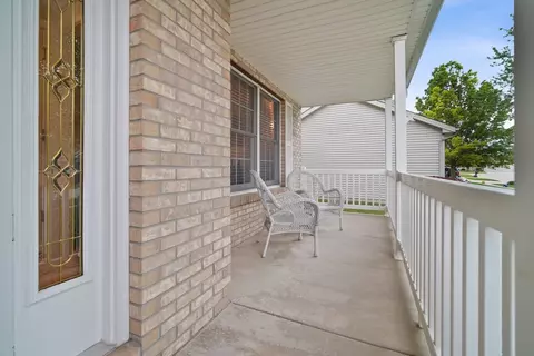 Exterior - 1508 Olmsted Rd, Normal, IL 61761 photo 5 of 8