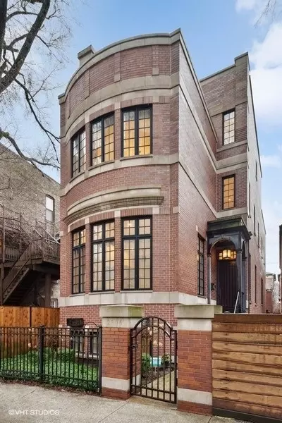 2306 N Southport Ave, Chicago, IL 60614