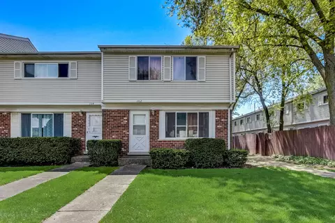 102 Jamestown Ln #102, Bolingbrook, IL 60440
