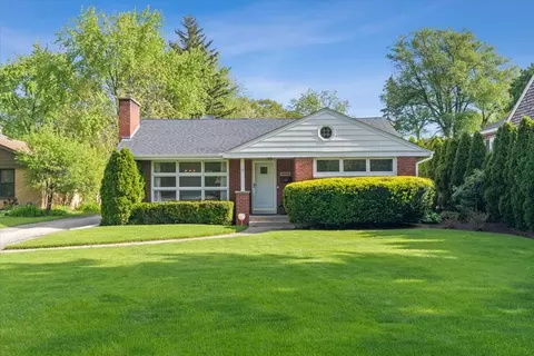 1426 Hazel Ave, Deerfield, IL 60015