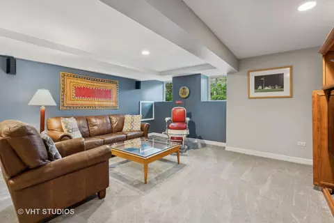 848 W Wolfram St, Chicago, IL 60657 photo 26