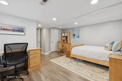 848 W Wolfram St, Chicago, IL 60657 photo 30