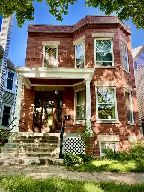 3807 N Bell Ave, Chicago, IL 60618
