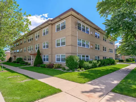 6817 N Ozark Ave #3A, Chicago, IL 60631