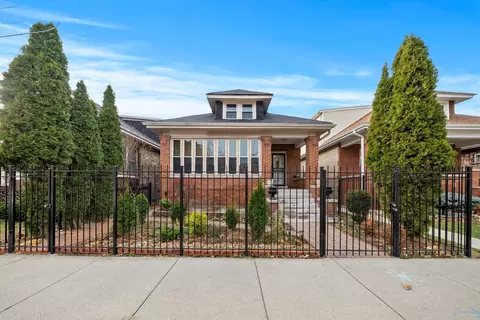7744 S Constance Ave, Chicago, IL 60649