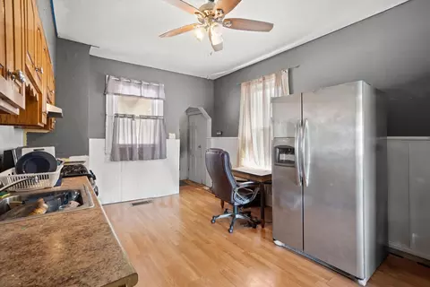 536 E 115th St, Chicago, IL 60628 photo 8
