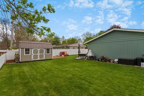 602 E Cedar Ln, Monticello, IL 61856 photo 7