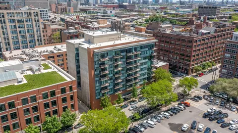 View/Area - 321 S Sangamon St #905, Chicago, IL 60607 photo 2 of 2