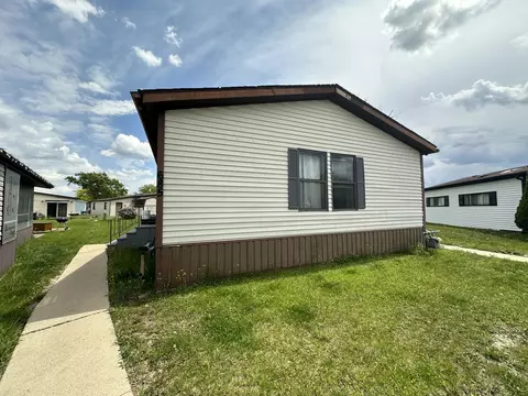 685 Woodbine Ter, Matteson, IL 60443