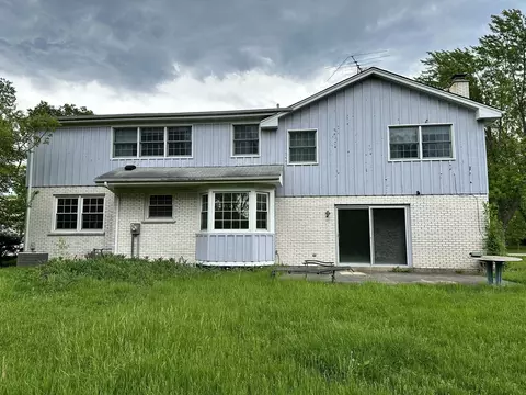 846 Sutton Dr, Northbrook, IL 60062 photo 2