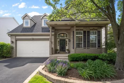 532 Shepherd Ln, Geneva, IL 60134