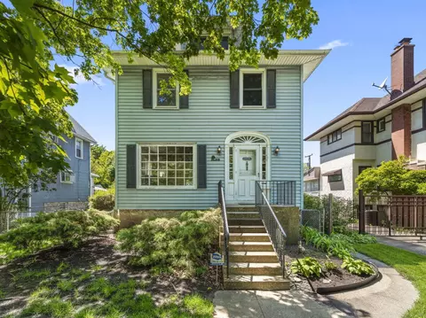 3116 S Home Ave, Berwyn, IL 60402