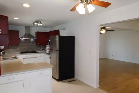 2951 Lowe Rd, Kankakee, IL 60901 photo 7