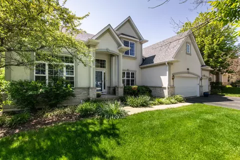 806 Longwood Dr, Lake Villa, IL 60046