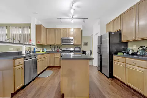 Kitchen - 1891 Cattail Cir, Aurora, IL 60504 photo 1 of 3