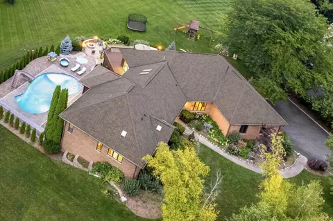 6531 Saddle Ridge Ln, Long Grove, IL 60047