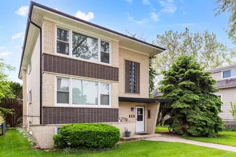 3817 Park Ave, Brookfield, IL 60513