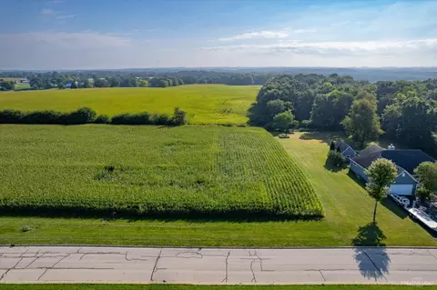 4326 E 2859th Rd, Sheridan, IL 60551