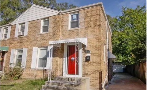 2122 E 97th St, Chicago, IL 60617 photo 1
