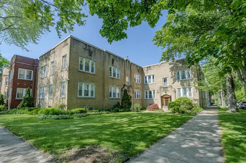 5654 N Maplewood Ave #2, Chicago, IL 60659