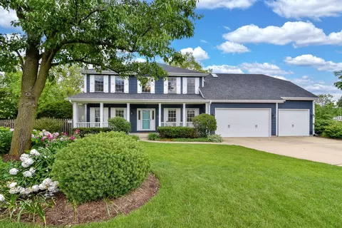 3445 Heartland Dr, Geneva, IL 60134