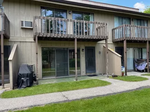 60 Aspen Colony #3, Fox Lake, IL 60020